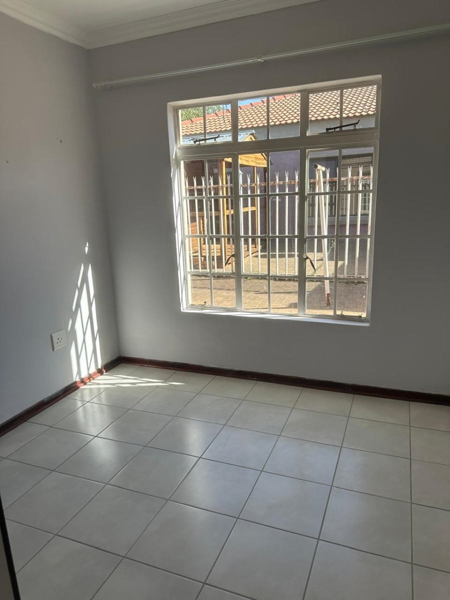 3 Bedroom Property for Sale in Mandela View Free State